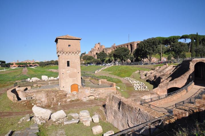 tripplus_torre-della-moletta-e-circo-massimo