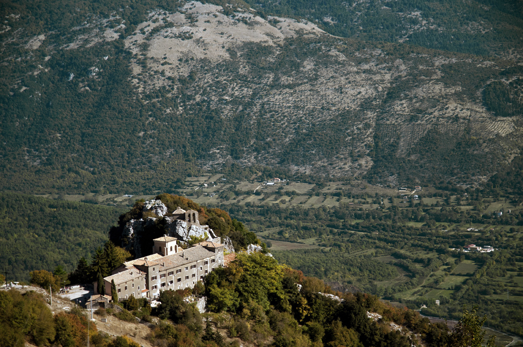 TRIPPLUS_"PASSEGGITA" A CAPRANICA PRENESTINA E GUADAGNOLO (foto santuario)