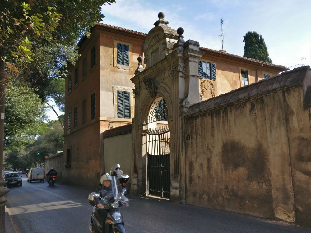 TRIPPLUS_LE VILLE STORICHE LUNGO VIA SALARIA_foto