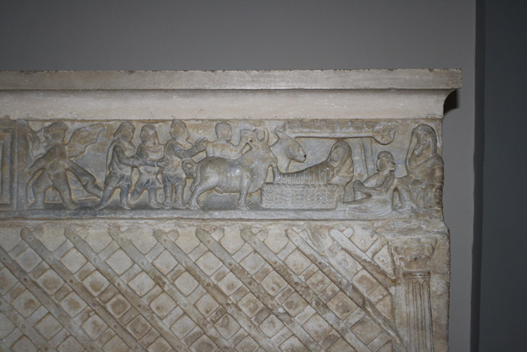 TRIPPLUS_LA PIU' ANTICA NATIVITA' SCOLPITA